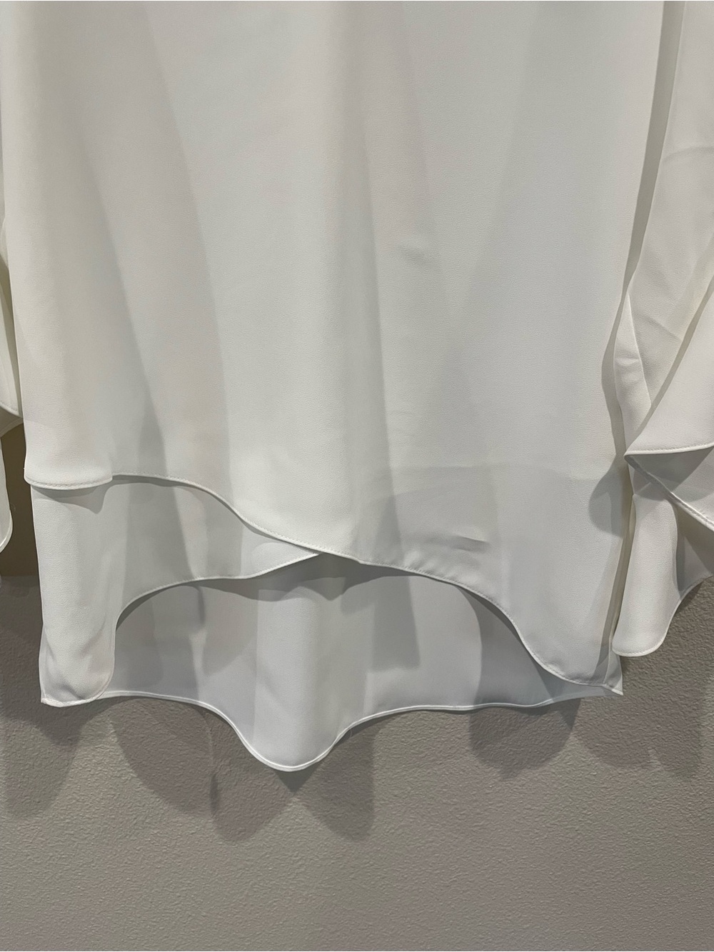 Vince Camuto White V-Neck Ruffle Sleeve Blouse - Picture 7 of 10